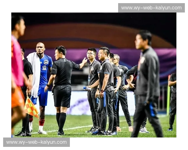 绿茵史诗，荣耀之战：恒大vs鲁能集锦，点燃激情的回忆