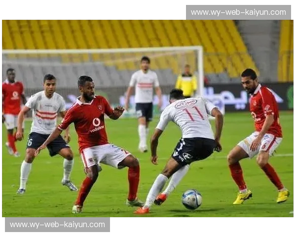 硝烟弥漫的绿茵场:艾因与吉阿赫利,一场不容错过的巅峰对决! 硝烟弥漫的绿茵场:艾因与吉阿赫利,一场不容错过的巅峰对决!